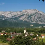 Zum Kirchenwirt Szálloda