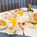 Zum Kirchenwirt Szálloda 3*