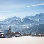 Zum Kirchenwirt Szálloda 3*