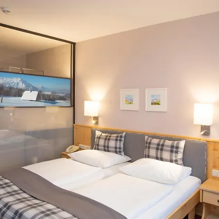 Hotel Zum Kirchenwirt Puch bei Hallein