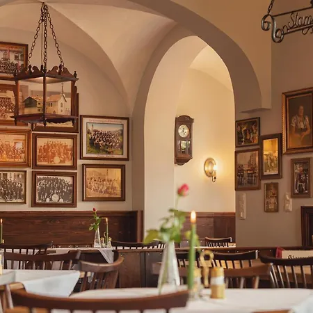 Hotel Zum Kirchenwirt 3*