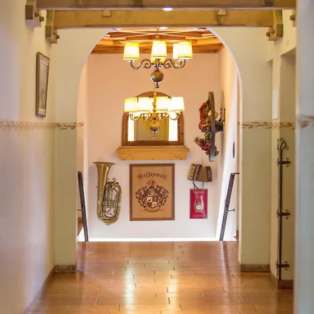 Zum Kirchenwirt Hotel