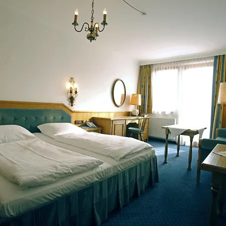 Hotel Zum Kirchenwirt Puch bei Hallein