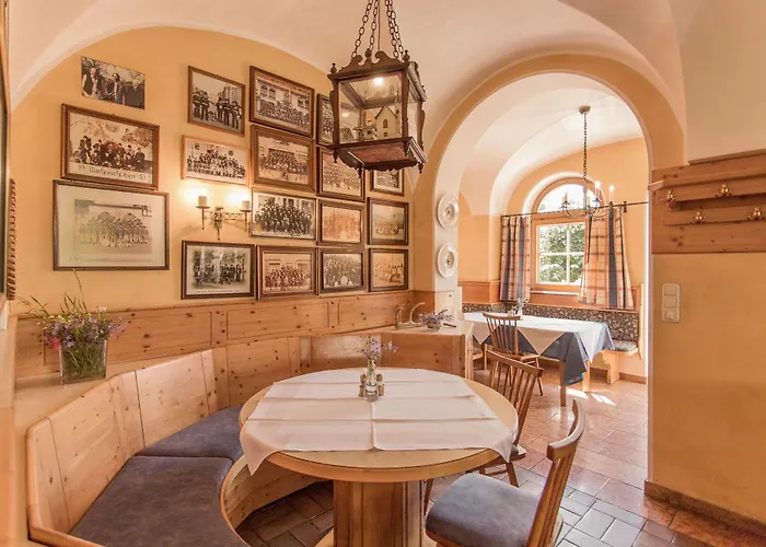 Zum Kirchenwirt Hotel